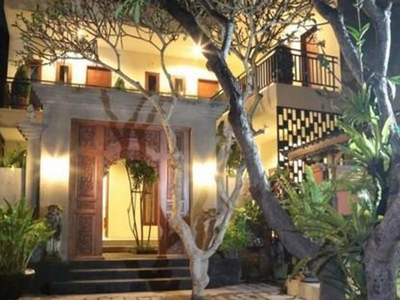 Putri Homestay Sanur  Ngoại thất bức ảnh