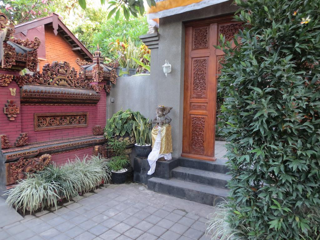 Putri Homestay Sanur  Ngoại thất bức ảnh