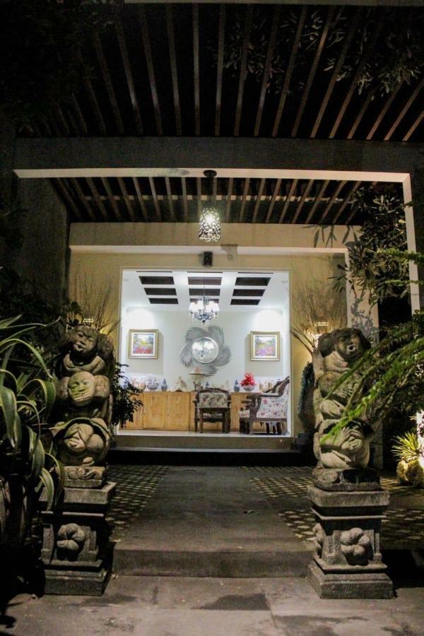 Putri Homestay Sanur  Ngoại thất bức ảnh